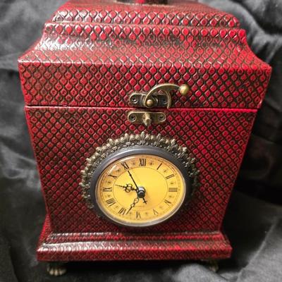 Home Interiors Vintage Red Clock Box – Faux Snakeskin Finish Decorative Storage Chest with Quartz Clock