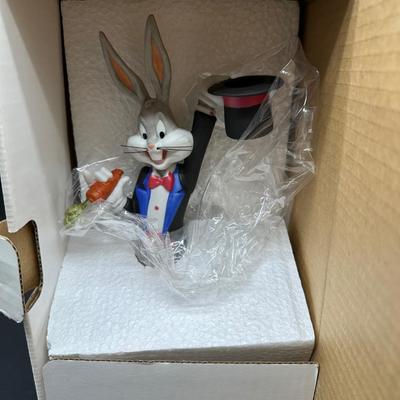 Bugs Bunny 50th Anniversary Limited Edition Porcelain Figurine w/ Box (Warner Bros., 1990)