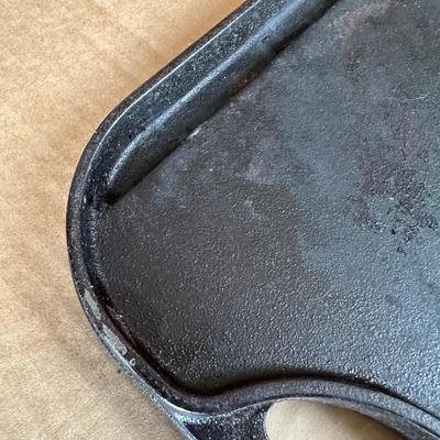 Lodge Pro Grid Cast Iron Reversible Griddle Pan – USA Made (Model P6 12)