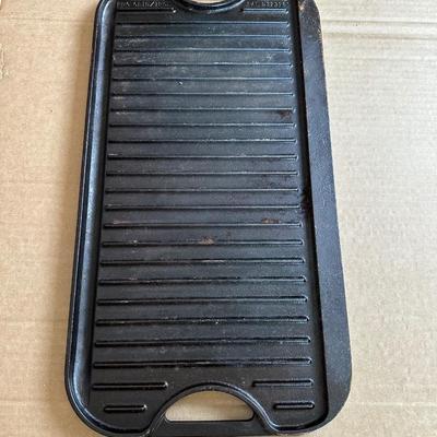 Lodge Pro Grid Cast Iron Reversible Griddle Pan – USA Made (Model P6 12)