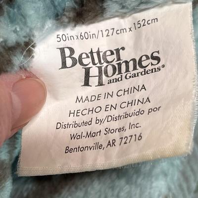 Lot 92 Fleece throws