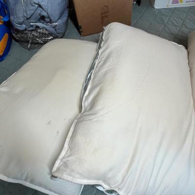 Lot 99 Asst Pillows