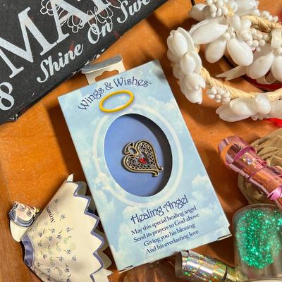 Lot 103 Drawer 3 of sewing items