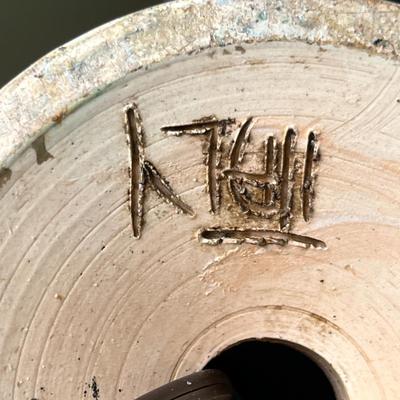 Lot 112 Pottery lamp