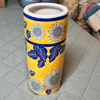 Lot 117 Oriental Vase