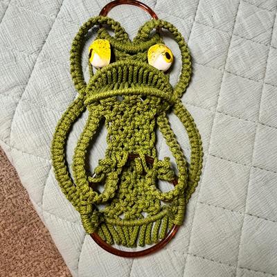 Lot 118 Macrame Frog