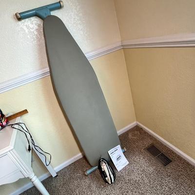 Lot 120 Iron & Ironing board