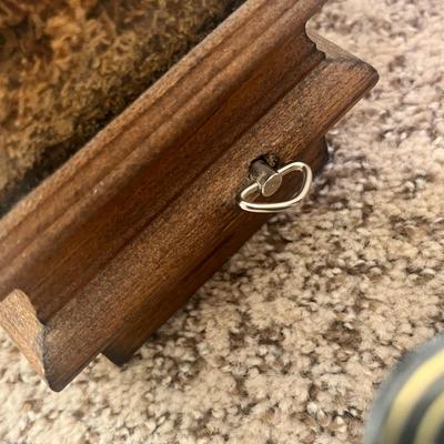 Lot 126 Asst Decor Music box