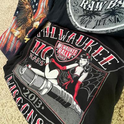 Lot 135 Patriotic & Travel shirts