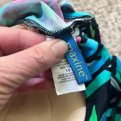 Lot 139 Women's one piece swim suits