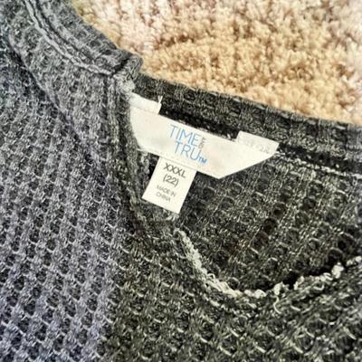 Lot 144 Ladies fancy tops