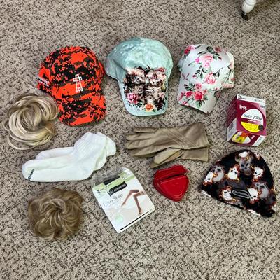 Lot 145 Ladie's accessories