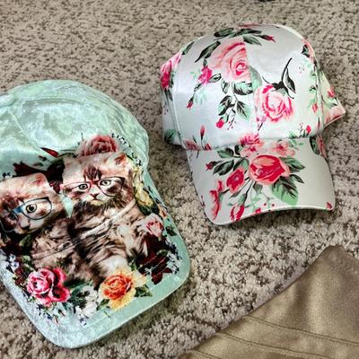 Lot 145 Ladie's accessories