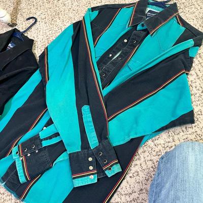 Lot 147 Wrangler Western Snap shirts