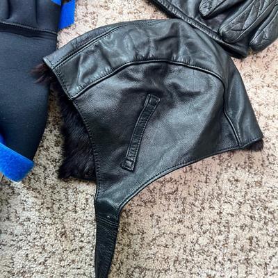 Lot 151 Women's winter accessories