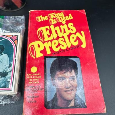 Vintage Elvis Presley Memorabilia Lot – Books, 1970s Trading Cards & Concert Tumbler