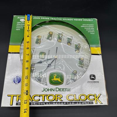 John Deere Tractor Clock w/ Original Recorded Sounds – Licensed – In Box
