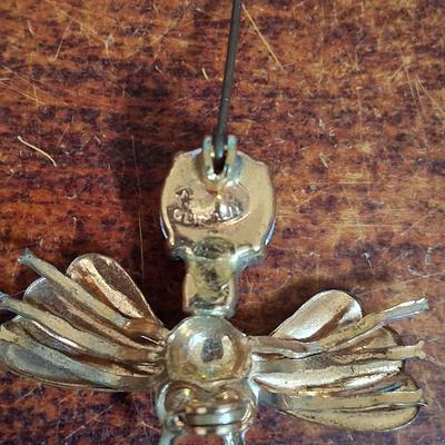 Sale Photo Thumbnail #217: Signed West Germany

Charming little Brooch