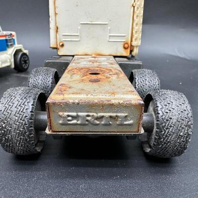 Vintage Buddy L Die-Cast Semi Trucks Lot – Movers World U-Haul & American Racing Fuels