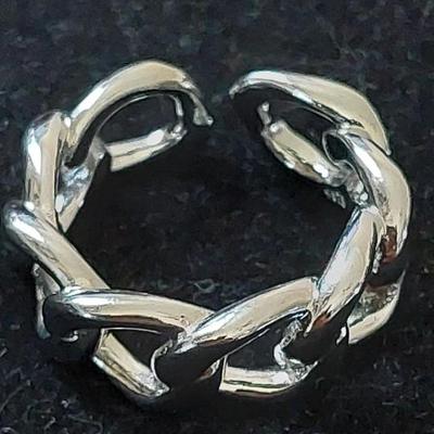 925 Sterling Silver Ring Sz 7