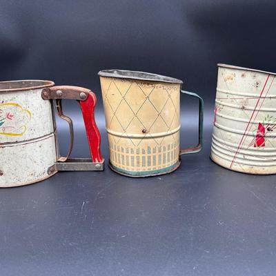 Vintage Flour Sifters Lot – Hand Crank Tin & Enamelware Kitchen Sifters (3)