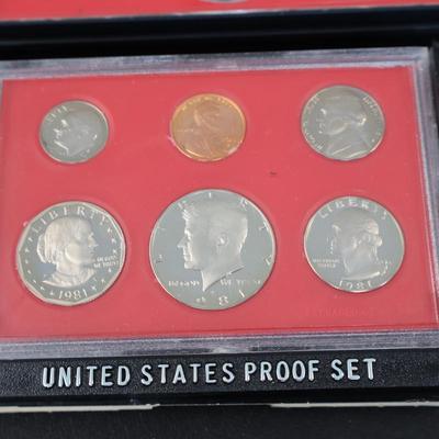 US Mint Proof Sets, Various Years 70s-80s (C1-39)