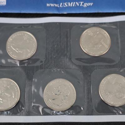 US Mint Uncirculated Sets, 2000 & 2001 (C1-43)