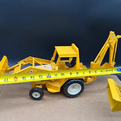 ERTL International Backhoe Loader & John Deere Construction Truck Lot