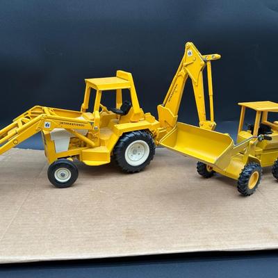 ERTL International Backhoe Loader & John Deere Construction Truck Lot
