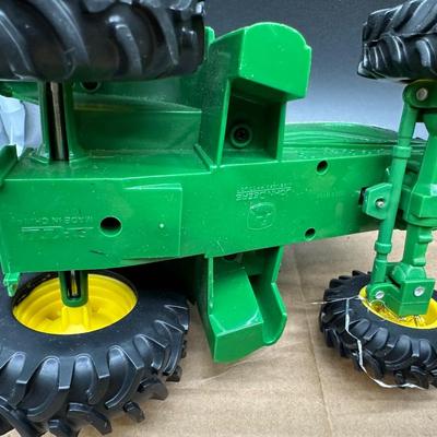 Vintage John Deere Die-Cast Tractor Lot w/ Wagon – Multiple Models, Farm Toy Collect