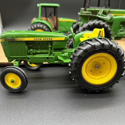 Vintage John Deere Die-Cast Tractor Lot w/ Wagon – Multiple Models, Farm Toy Collect