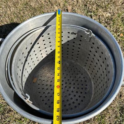 Large Aluminum Seafood Boil Pot w/ Strainer Basket & Lid