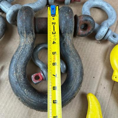 Heavy-Duty Rigging Hardware Lot – Shackles, Hook & Lifting Hardware (Industrial)