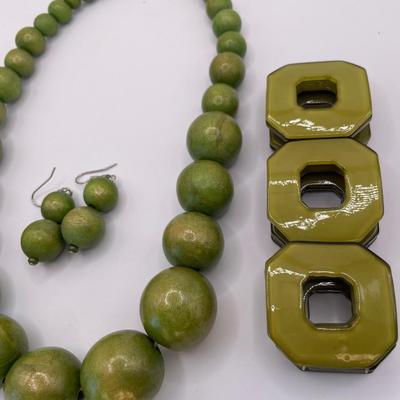 Avocado green wood necklace and earrings with stretch bracelet