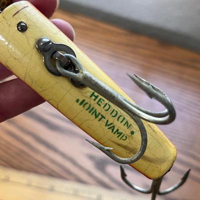 Lot 175 Vintage fishing lures