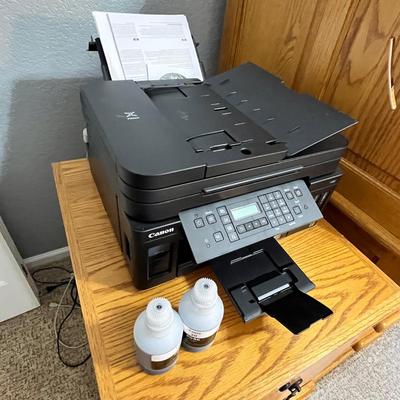 Lot 193 Cannon printer w/extra ink