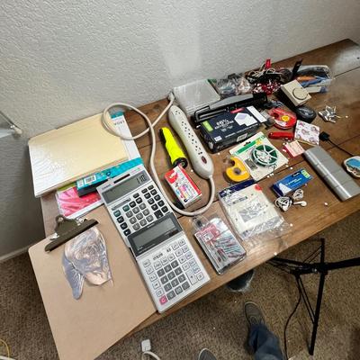 Lot 195 Office supplies