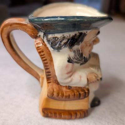 Sale Photo Thumbnail #167: Vintage Toby Mug Colonial Man reading a book 
5x4.5