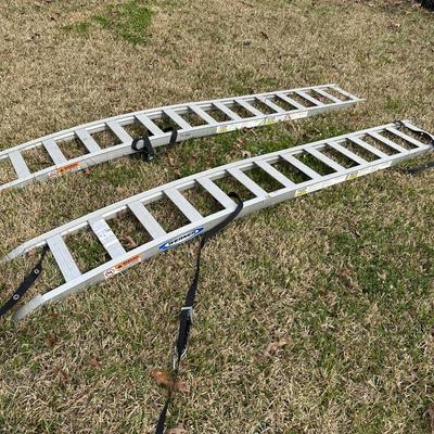 Werner Aluminum Arched Loading Ramps – Pair, 7.5 ft (90”) – 700 lb Capacity Each