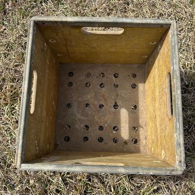 Vintage Borden’s Milk Crate – Baton Rouge, LA – 1967 Fiberglass w/ Metal Frame
