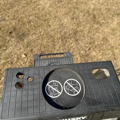 Husky 8 ft Aluminum Step Ladder – Type I (250 lb) w/ Tool Tray