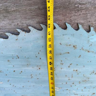 Large Folk Art Painted Circular Saw Blade – Southern Farm Scene – Signed & Dated 1987