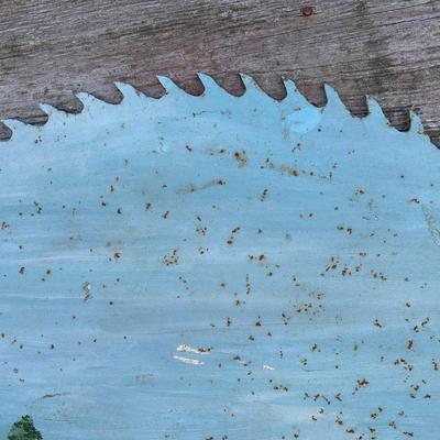 Large Folk Art Painted Circular Saw Blade – Southern Farm Scene – Signed & Dated 1987