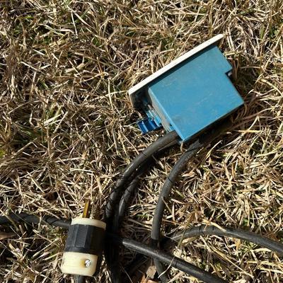 Vintage 3-Light Traffic Signal – Yellow Housing – Eagle Signal – Wired w/ Control Box