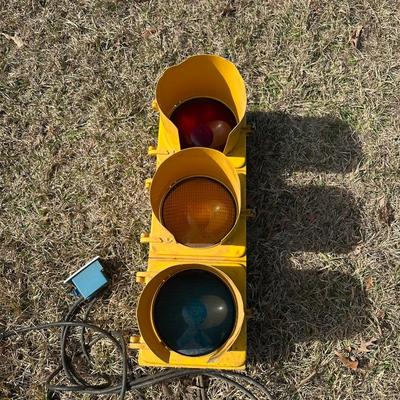 Vintage 3-Light Traffic Signal – Yellow Housing – Eagle Signal – Wired w/ Control Box