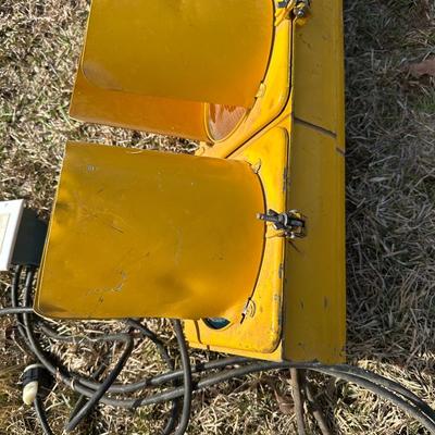 Vintage 3-Light Traffic Signal – Yellow Housing – Eagle Signal – Wired w/ Control Box