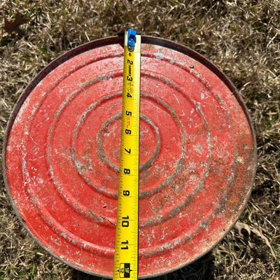 Vintage Eagle Manufacturing Company Metal Safety Gas Cans – 5 Gallon – Pair