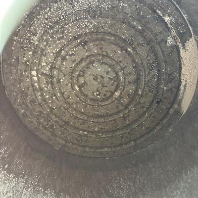 Vintage Eagle Manufacturing Company Metal Safety Gas Cans – 5 Gallon – Pair