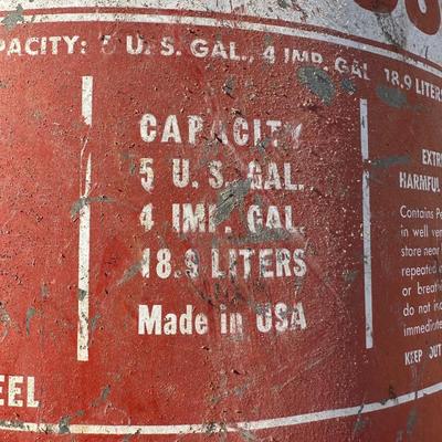 Vintage Eagle Manufacturing Company Metal Safety Gas Cans – 5 Gallon – Pair