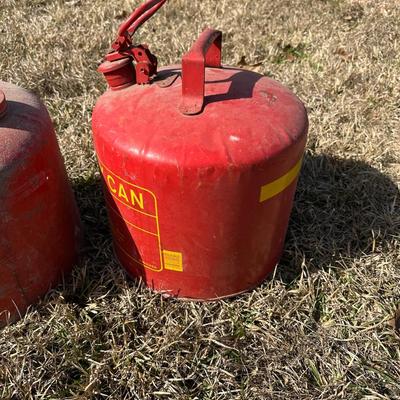 Vintage Eagle Manufacturing Company Metal Safety Gas Cans – 5 Gallon – Pair